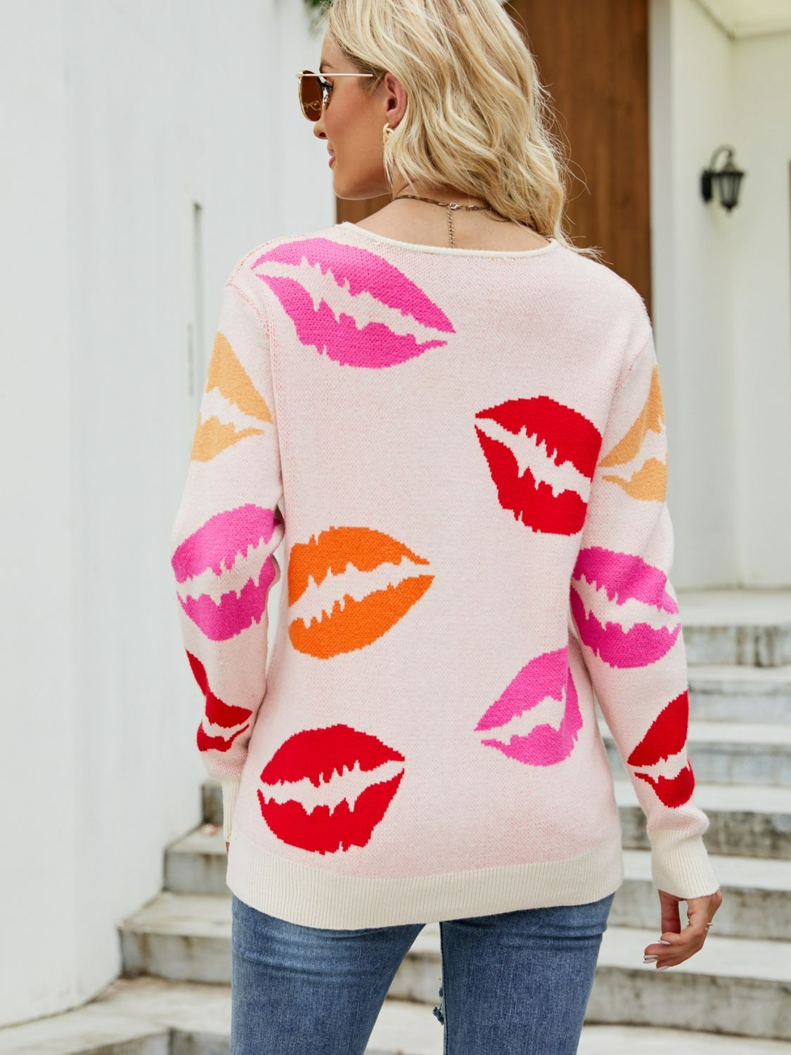 Mandy Lip Print V-Neck Knit Top